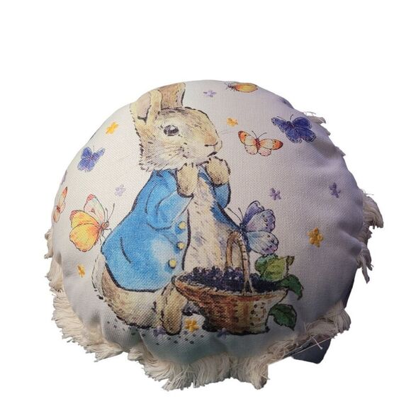 Peter Rabbit Beatrix Potter 16 in round decorative pillow - Picture 2 of 7